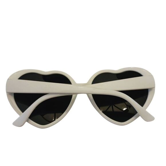 White Heart Shaped ME Italy Design Sunglasses with NEW Soft Leather Case - Picture 10 of 12